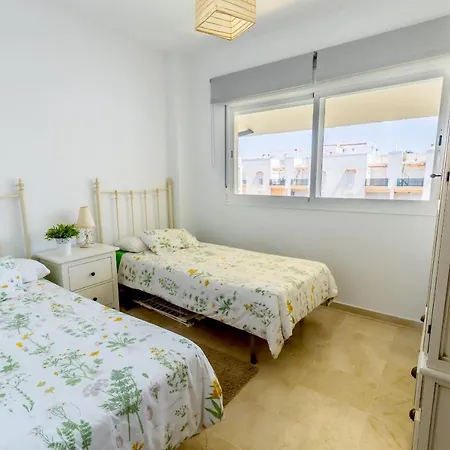 Lightbooking Alca Apartment